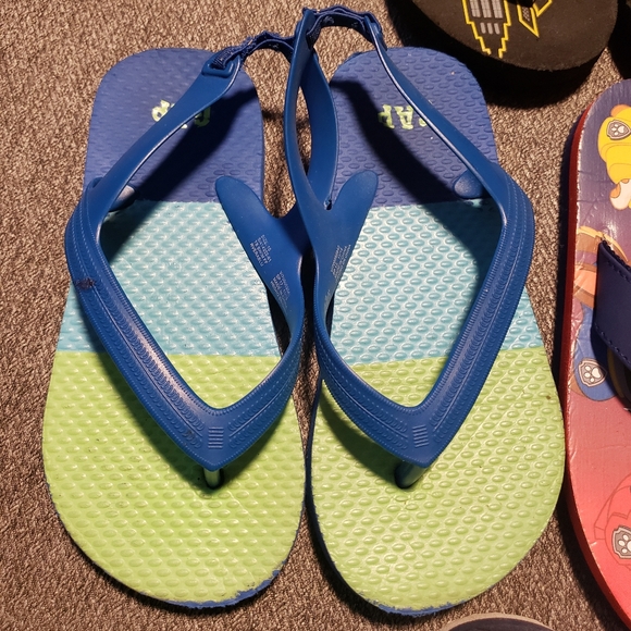 Sandals - Picture 3 of 5